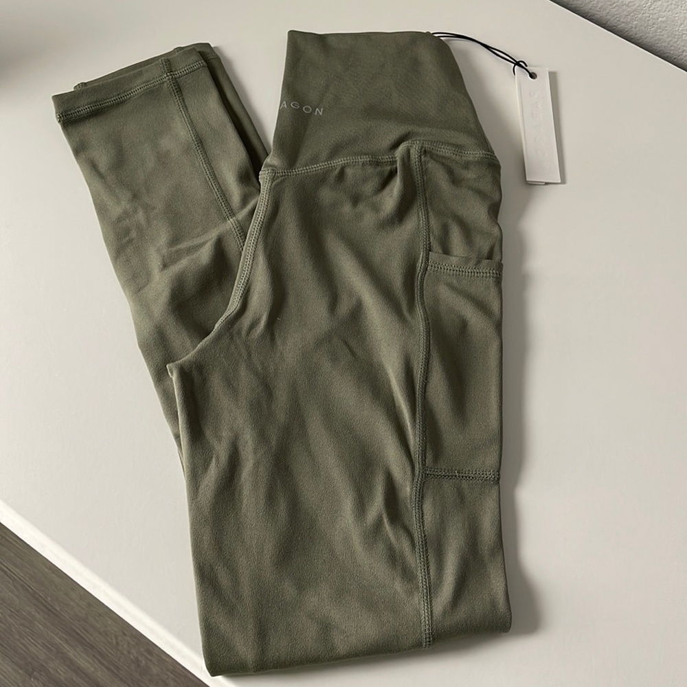 Paragon fitwear leggings size small